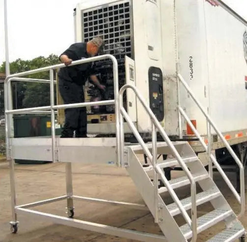 Custom Trailer Access Platforms