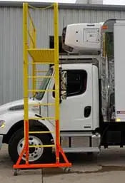 Adjustable Height Reefer Platform