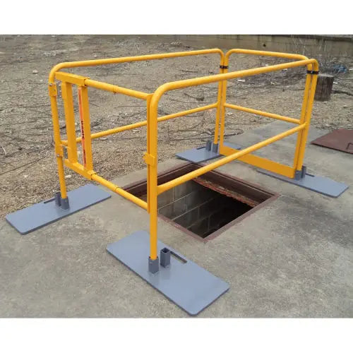 U-Gate Adjustable Self-Closing Safety Gate